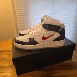 Nike Air Force 1 Mid / New / 9